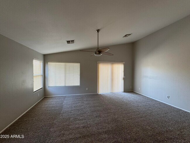 Building Photo - 22530 N Van Loo Dr