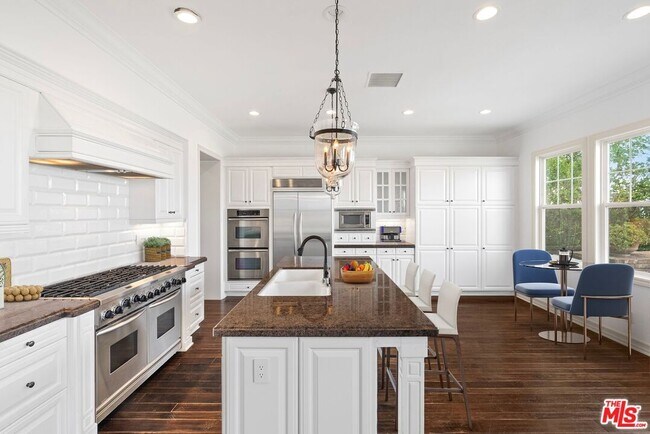 Building Photo - 7391 W Coastal View Dr