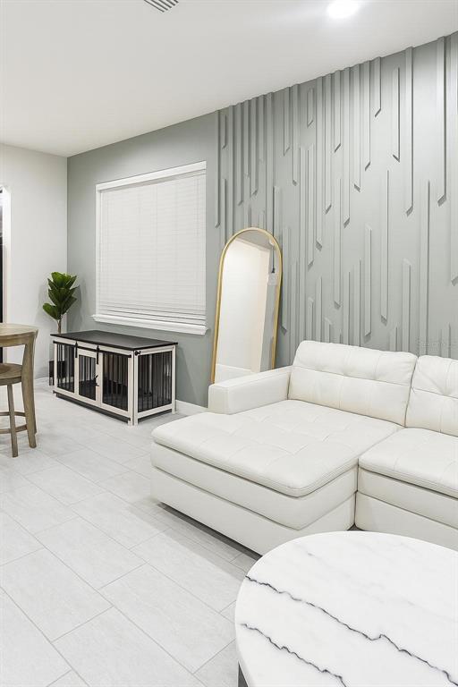 Building Photo - 7380 Duxbury Ln