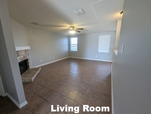Building Photo - 1545 Fieldstone Dr