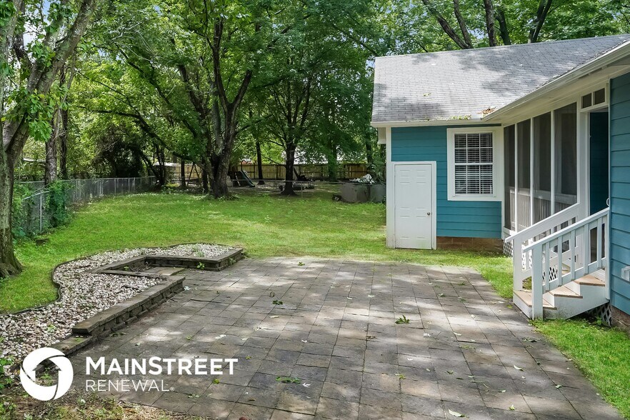 Building Photo - 805 Nivison Ct