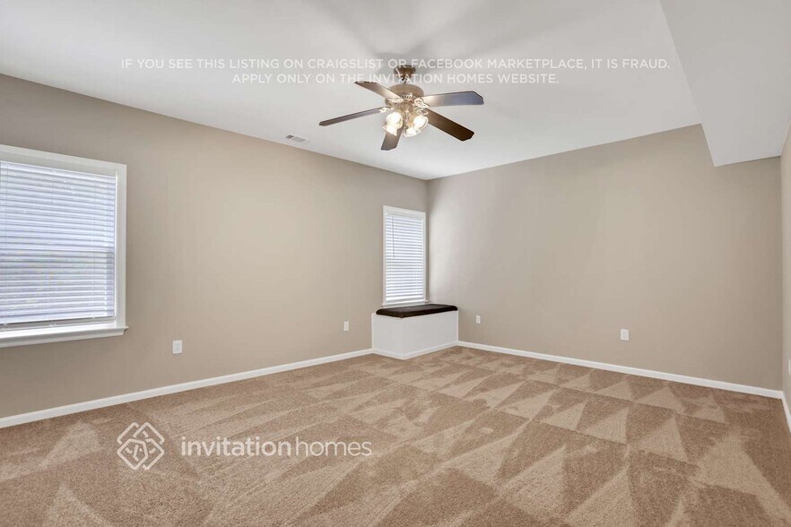 Building Photo - 87 Golden Aster Trce