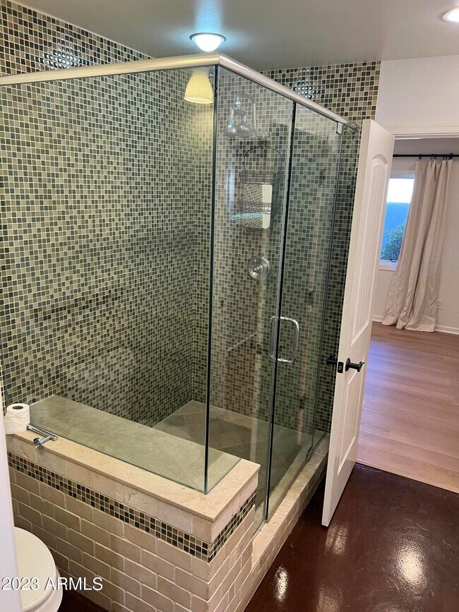 Building Photo - 4420 N 46th Pl