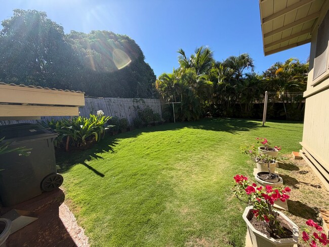Building Photo - Charming 2-Bedroom Cottage with Private Yard in Kaimuki