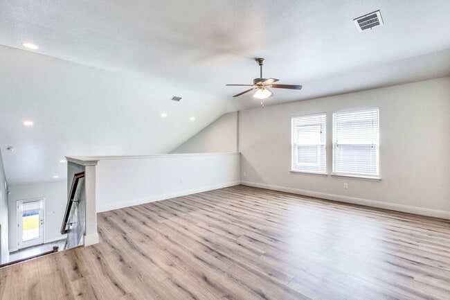 Building Photo - 217 Andele Way