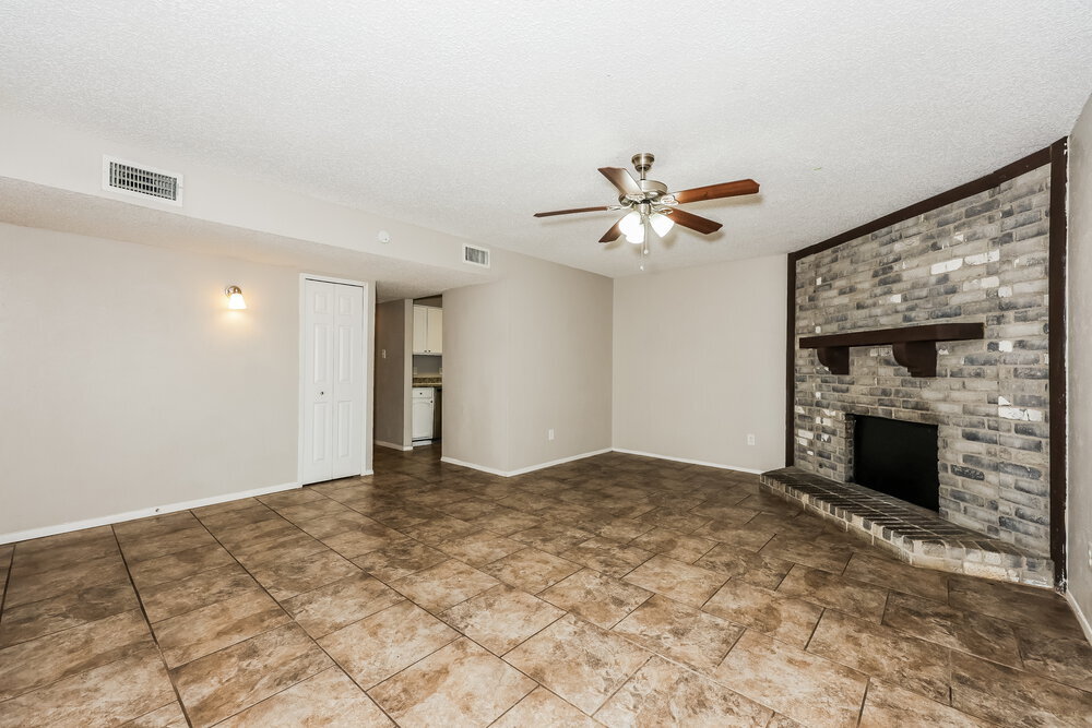 Building Photo - 1522 Sunset Ln