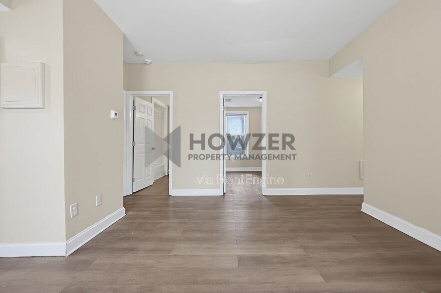 Building Photo - 14-18  Chester Avenue Unit 16