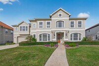 Building Photo - 2210 Bywater Dr