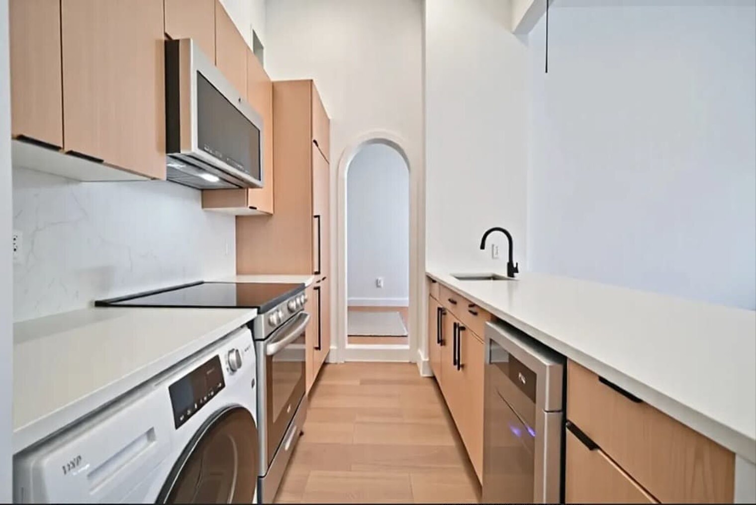 Building Photo - 19 St Marks Pl