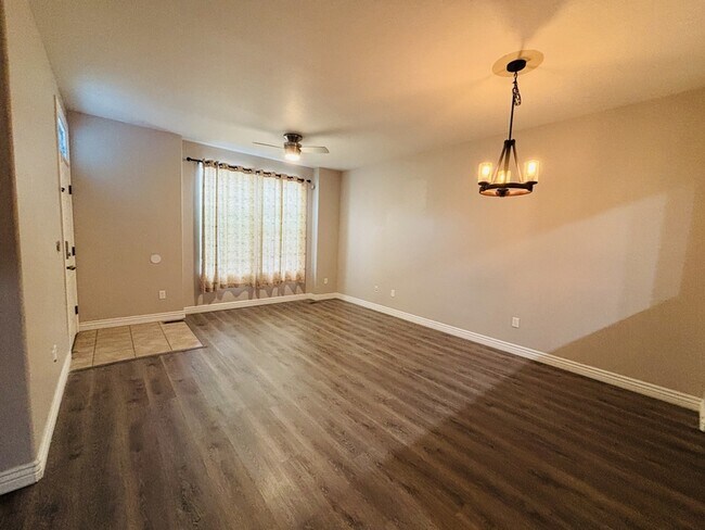 Building Photo - 4518 Cave Run Ln