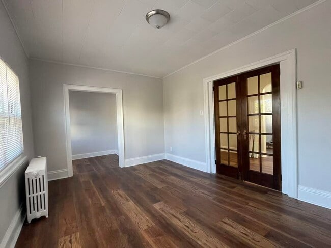 Building Photo - 109 70th St