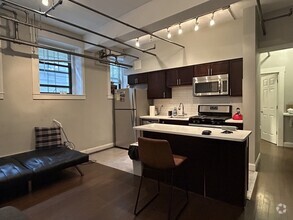 Building Photo - 114 Riverway