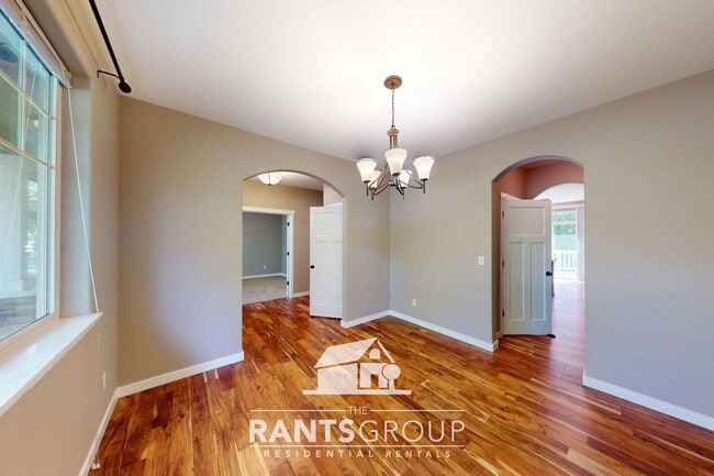 Building Photo - Stunning 4-Bedroom, 2.5 Bathroom Home on a...