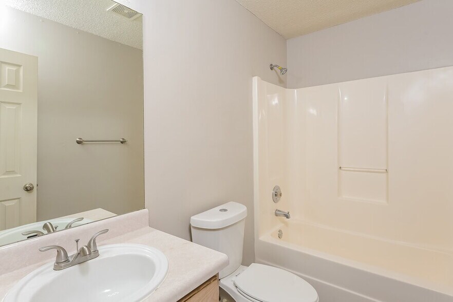 Building Photo - 3154 Lower Creek Dr
