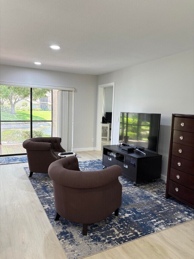 Building Photo - 5631 Coach House Cir