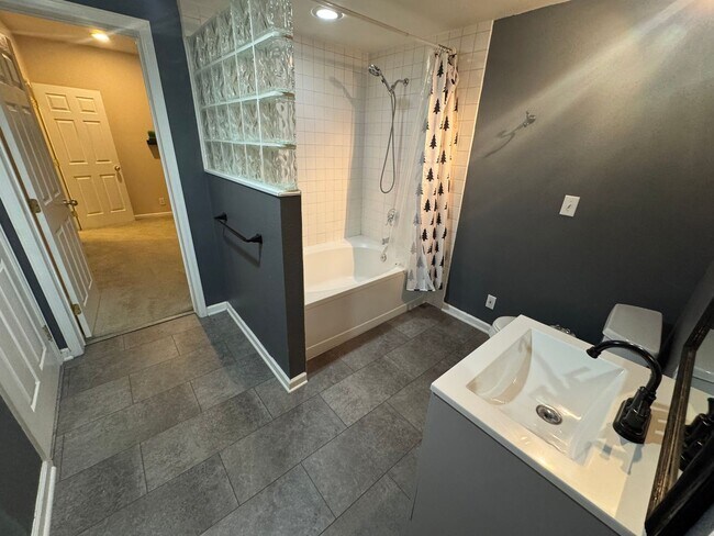Building Photo - Spacious 4-Bedroom Home Near Sloan's Lake & Broncos Stadium
