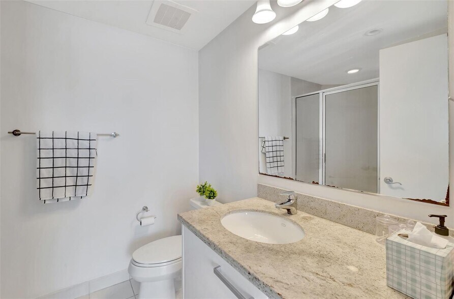 Building Photo - 185 SW 7th St