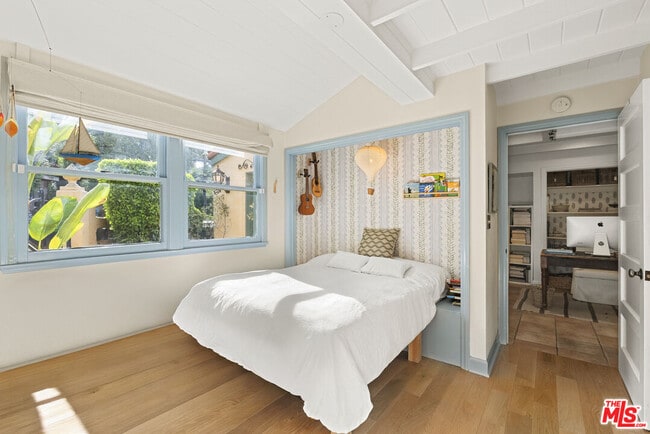 Building Photo - 7445 Palo Vista Dr