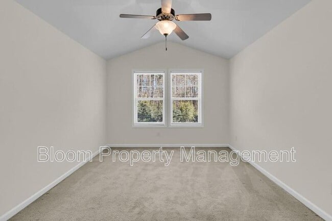 Building Photo - 1660 Bridwell Ln