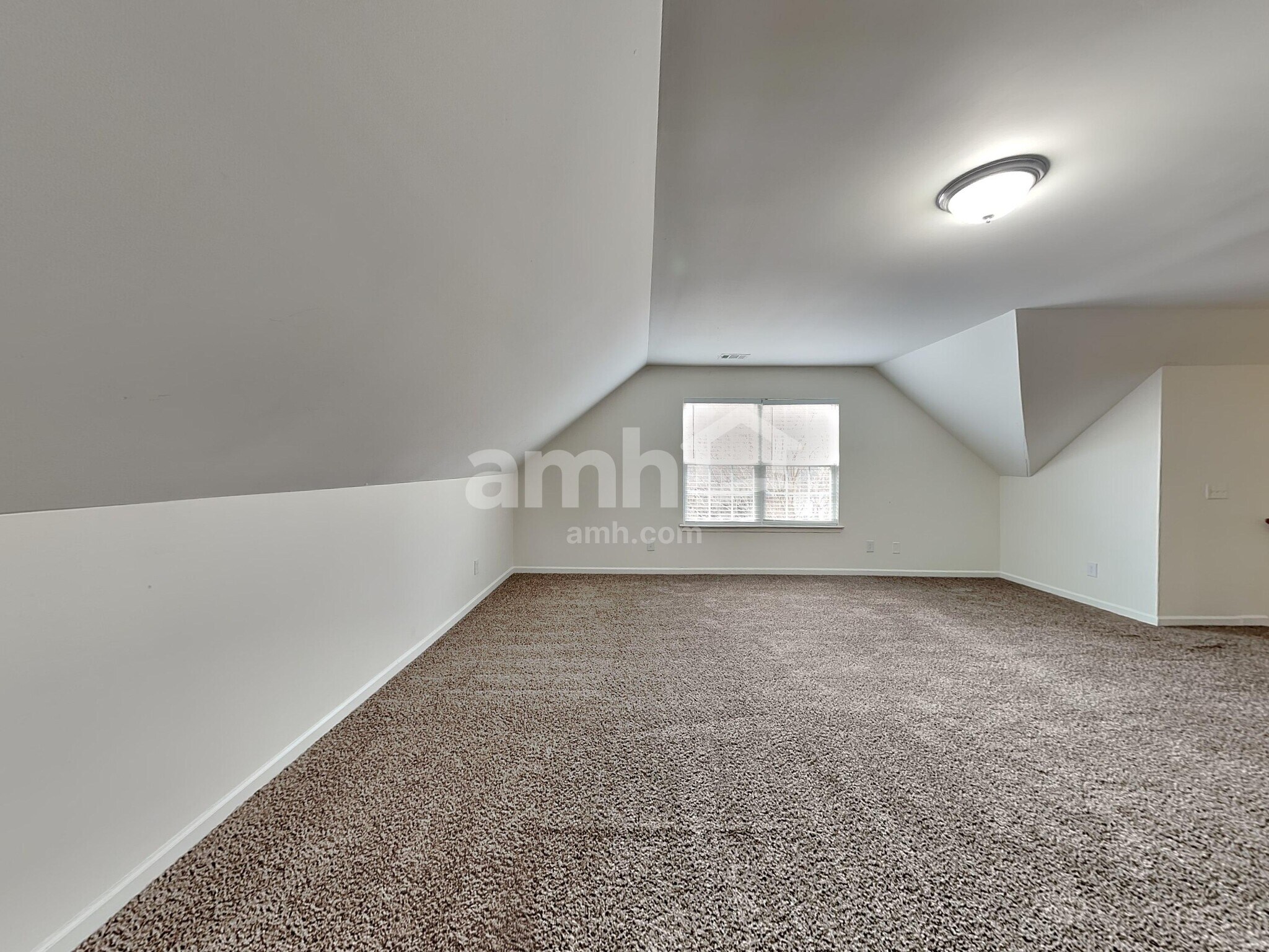 Building Photo - 3009 Rock Springs Rd