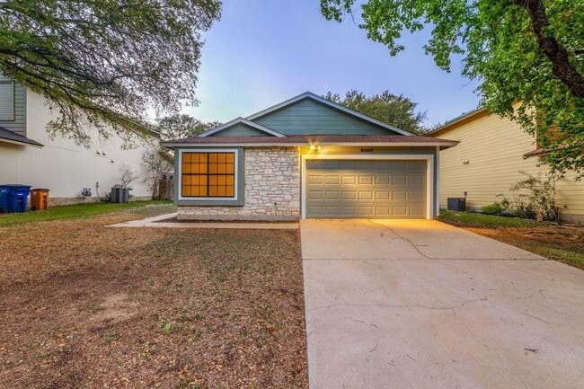 Primary Photo - 8404 Horton Trail