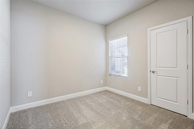 Building Photo - 801 McKenna Dr