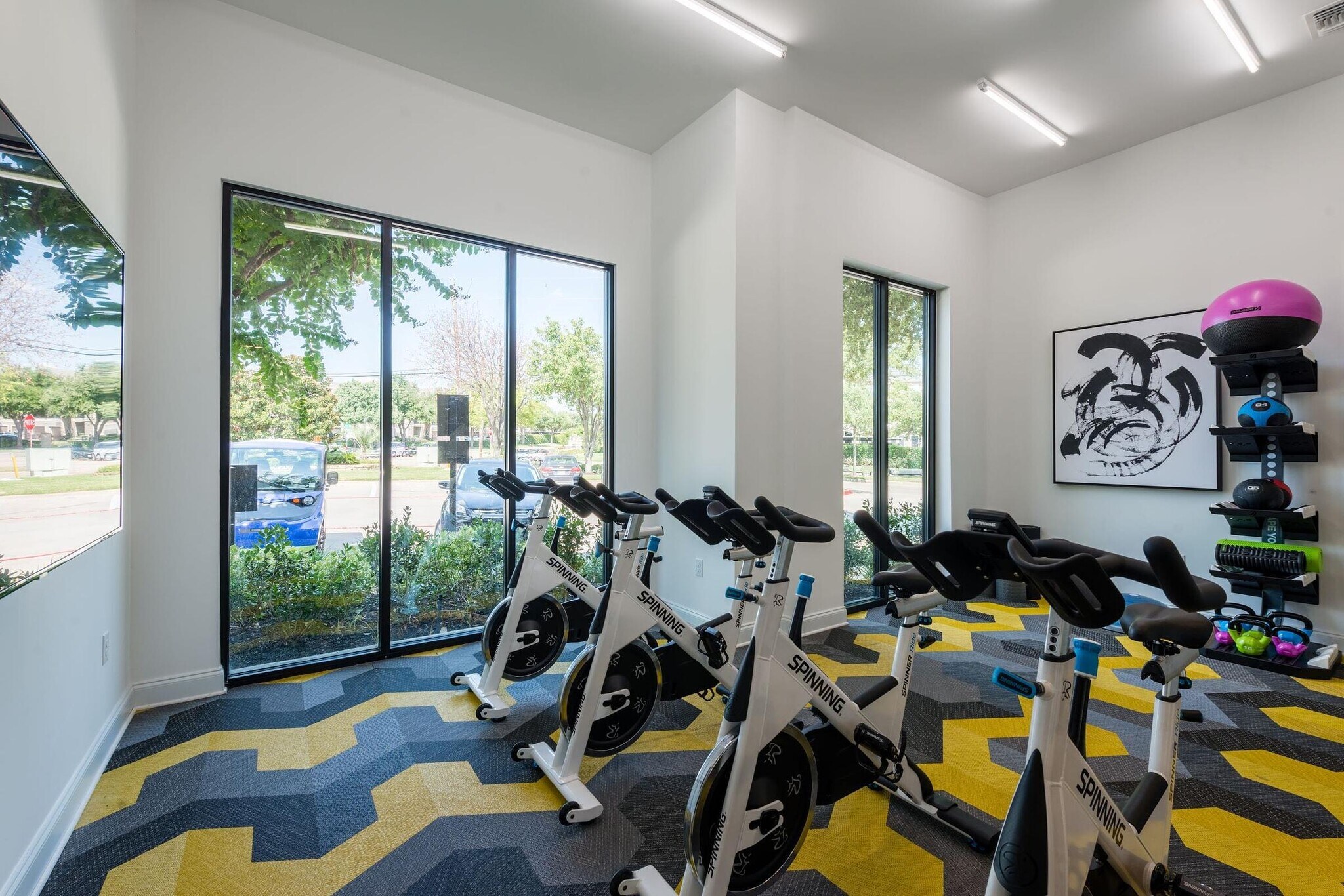 Building Photo - 17811 Vail St