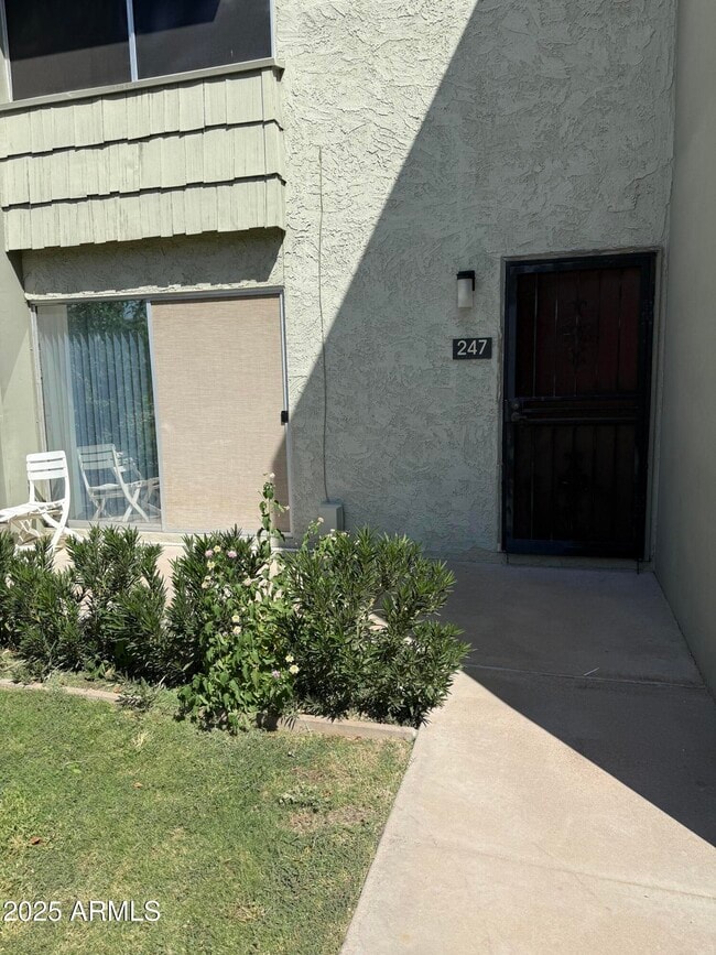 Building Photo - 4630 N 68th St
