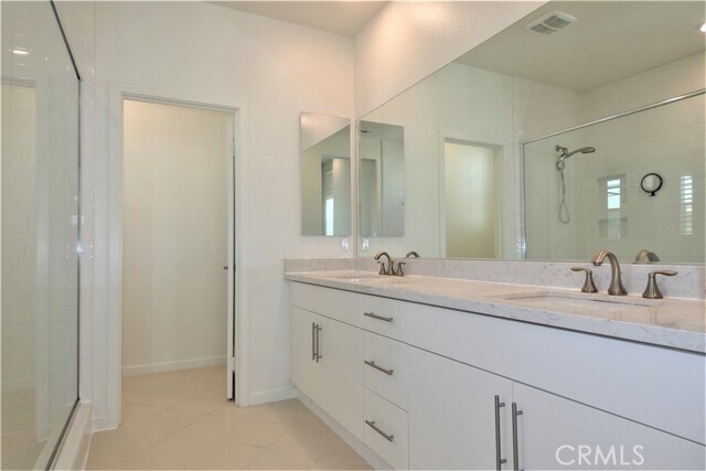 Building Photo - 130 Acamar