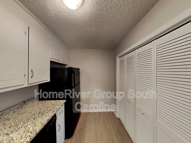 Building Photo - 206 Cable Head Rd