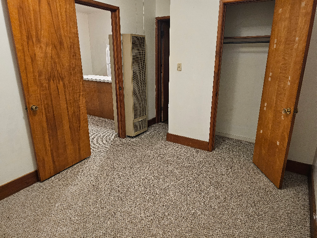 Building Photo - 208 Herbert Ave