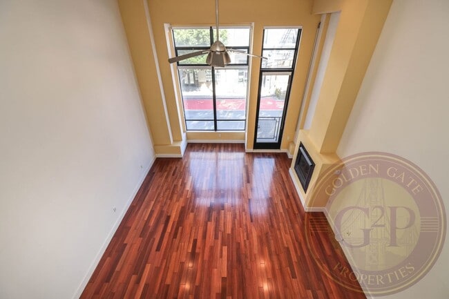 Building Photo - South Beach - 1 BR, 2 BA Loft 873 Sq. Ft. - 3D Virtual Tour, Parking, Block from Giants Stadium