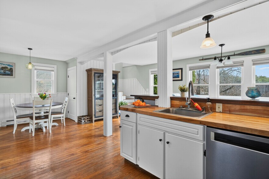 Building Photo - 693 Wiscasset Rd