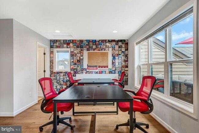 Building Photo - 12258 Sessile Commons
