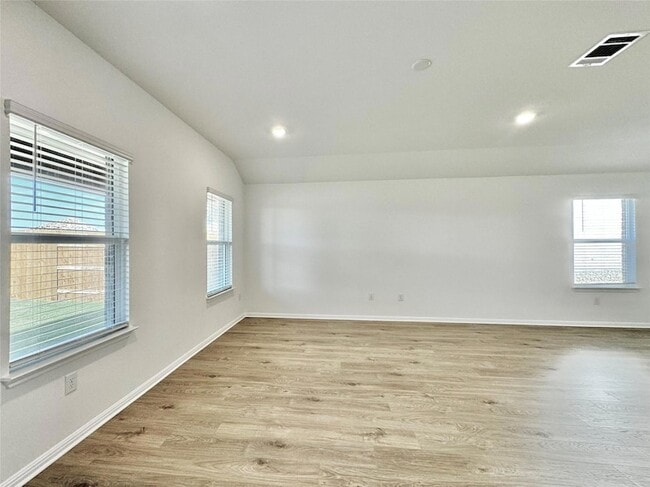 Building Photo - 2353 Bronc Buster Way