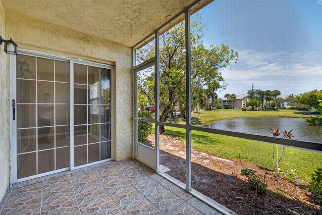 Building Photo - 1650 SE Green Acres Cir