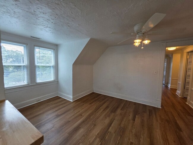 Building Photo - 132 Orleans Cir