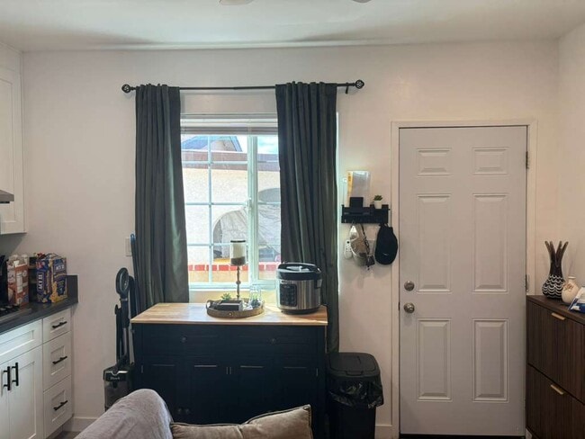 Building Photo - 4261 Eta St