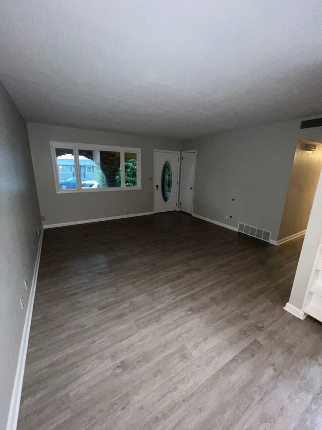 Building Photo - 3 Bed, 2 Bath Home for Rent!!