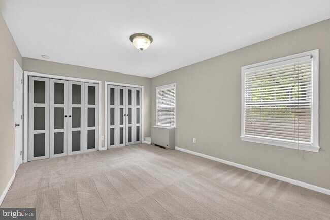 Building Photo - 3334 Spring Ln