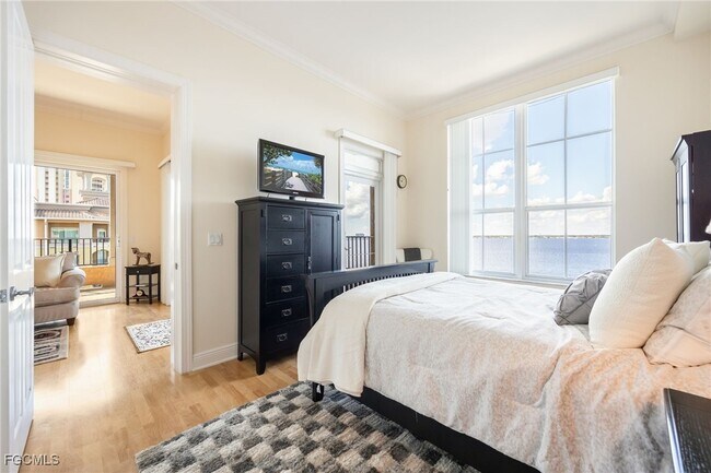 Building Photo - 2825 Palm Beach Blvd