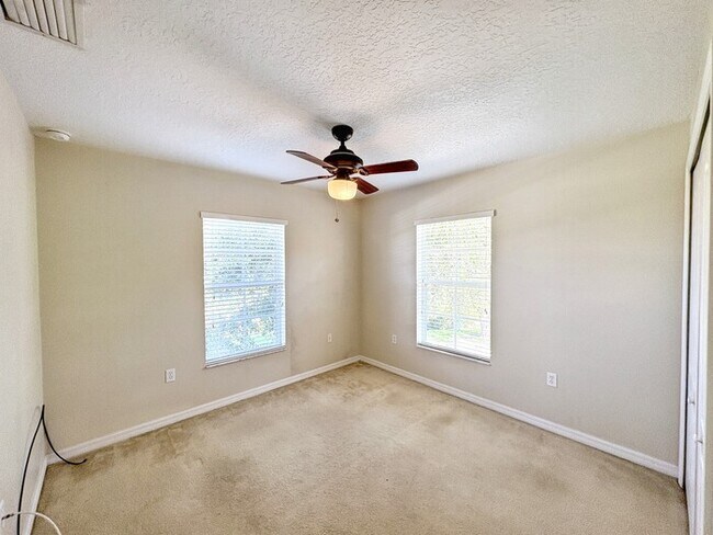Building Photo - 5406 Fieldstone Dr