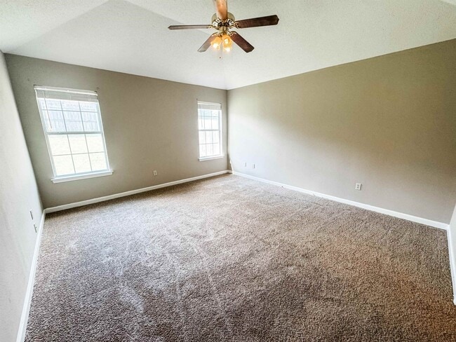 Building Photo - 6943 Naples Dr