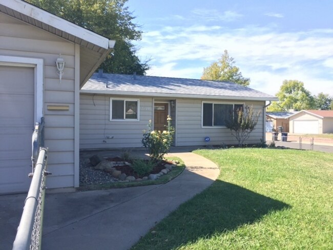 Building Photo - Citrus Heights 3 bedroom