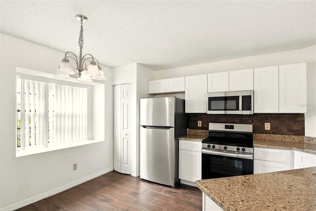 Building Photo - 4523 Hidden Oak Ct