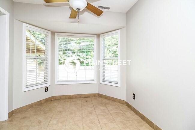 Building Photo - 3 Bedroom Pet-Friendly Home in La Vergne, TN with Main Street Renewal
