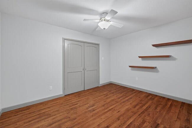 Building Photo - 4301 Hyridge Dr