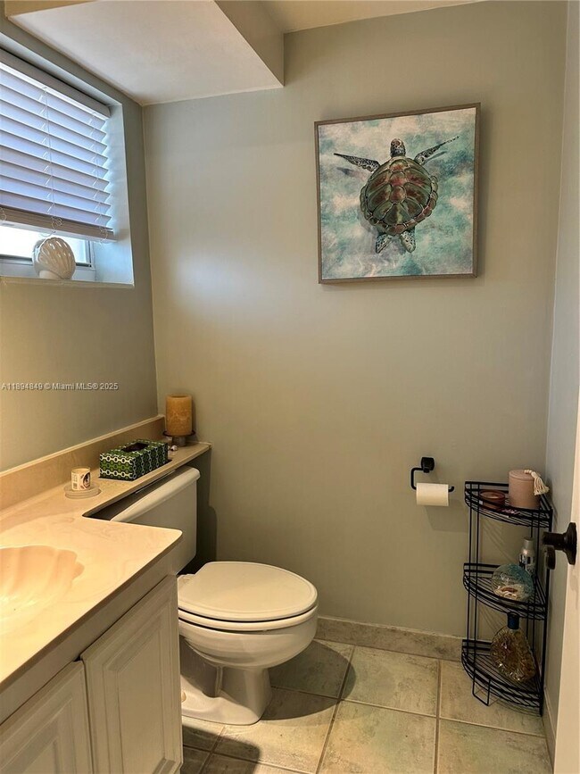 Building Photo - 1541 S Ocean Blvd