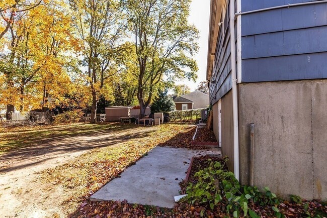 Building Photo - 96 Hill St