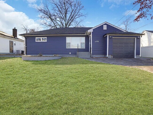 Primary Photo - 2173 Renfrew Ave